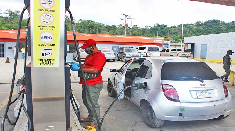 330 mil barriles de gasolina llegarán esta semana por los acuerdos entre Eni y Repsol