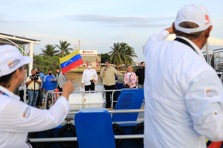 Maduro revela que Venezuela ha recibido más de tres mil millones de dólares por exportación