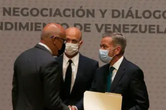 Piden al oficialismo y oposición activar fondo social acordado en México