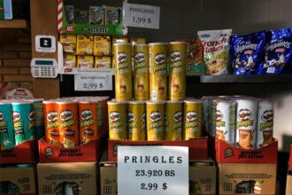 Administración de Maduro extiende exoneraciones de aranceles e IVA a importaciones