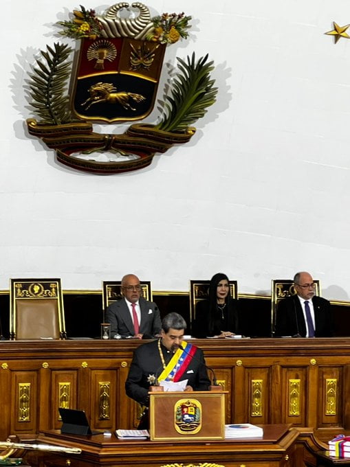 Maduro responsabiliza a "sectores desde Miami" por el incremento del dólar