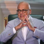 Jorge Rodríguez se alborotó por el decreto del "Día de Juan Guaidó" en Miami