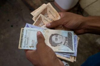 Academia de Ciencias Económicas afirma que niveles de remuneración del sector público son "deplorables"