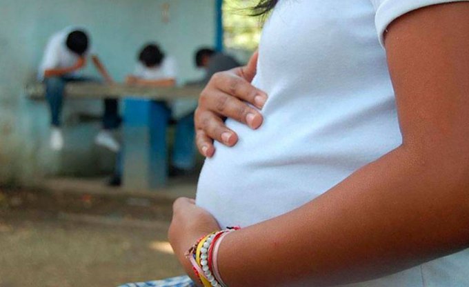 Venezuela reporta una disminución muy leve en embarazos de adolescentes