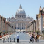 El Vaticano lanza consulta mundial sobre sus directrices para prevenir abusos sexuales