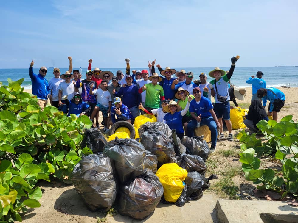 Más de dos toneladas de desechos fueron recolectados el Día Mundial de las Playas