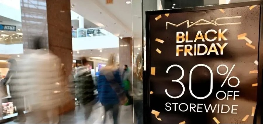 Tiroteo en centro comercial durante el Black Friday deja múltiples heridos