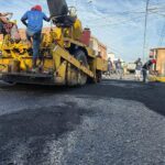 Los trabajos de asfaltado en Cumbres de Maracaibo abarcan 10 calles principales